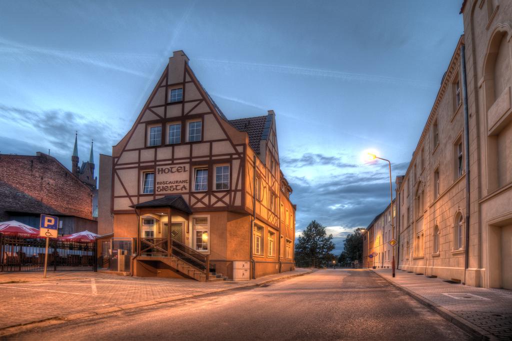 Hotel Siesta Swiebodzin Exterior photo
